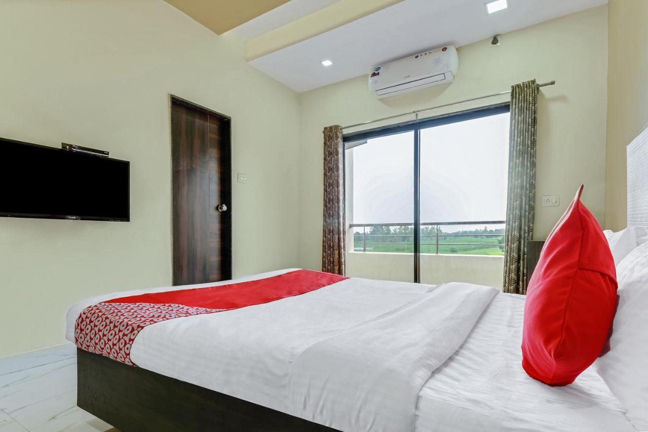 Oyo 48352 Hotel Bhagyalaxmi Kala ภายนอก รูปภาพ